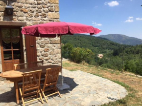  Attractive Holiday Home Near Forest in Saint Julien du Gua  Сен-Жюльен-дю-Гюа